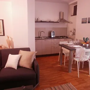 Colombo Chiavari